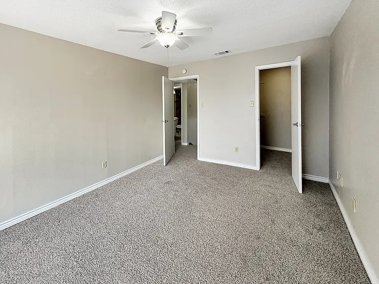 Sierra Ranch Apartments — Photo 7