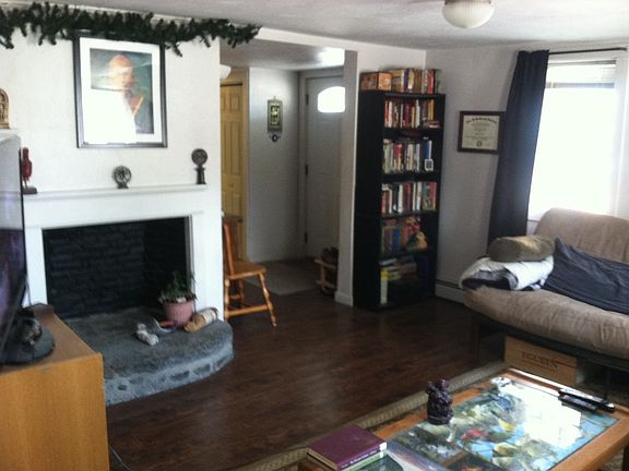 5th image of 21 Peirce St APT 5