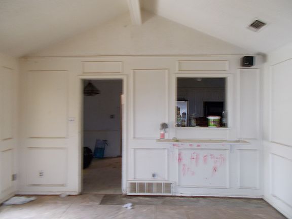 2nd image of 1549 E Legrande Ave