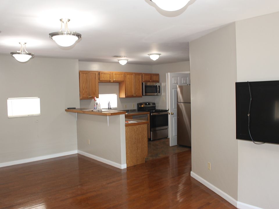 1st image of 1211 Crescent Ave #B