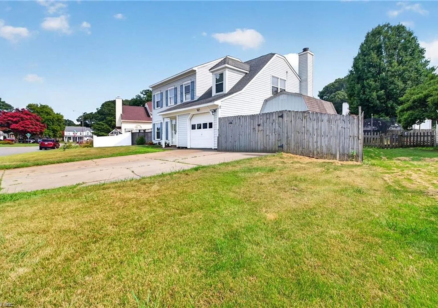 Spacious Home in Virginia Beach — Photo 3
