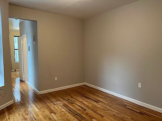 5th image of 2173 3rd Ave