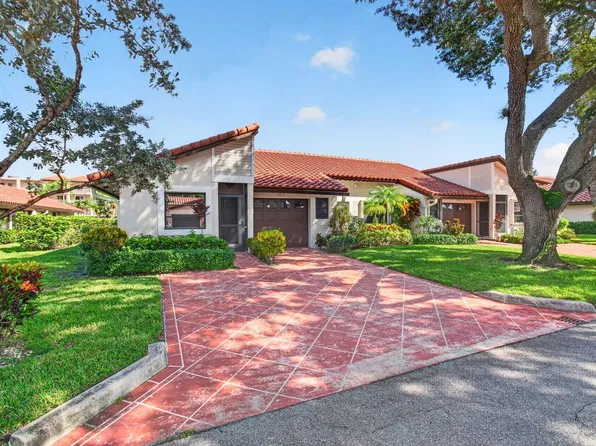 6235 Kings Gate Circle, Delray Beach, FL 33484