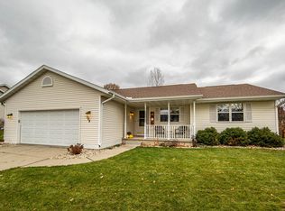 108 Campion Dr, Evansville, WI 53536