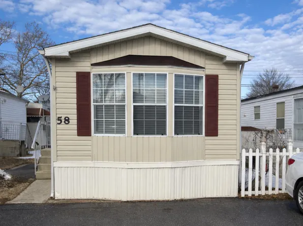 58 Ron Road, Hazlet, NJ 07730