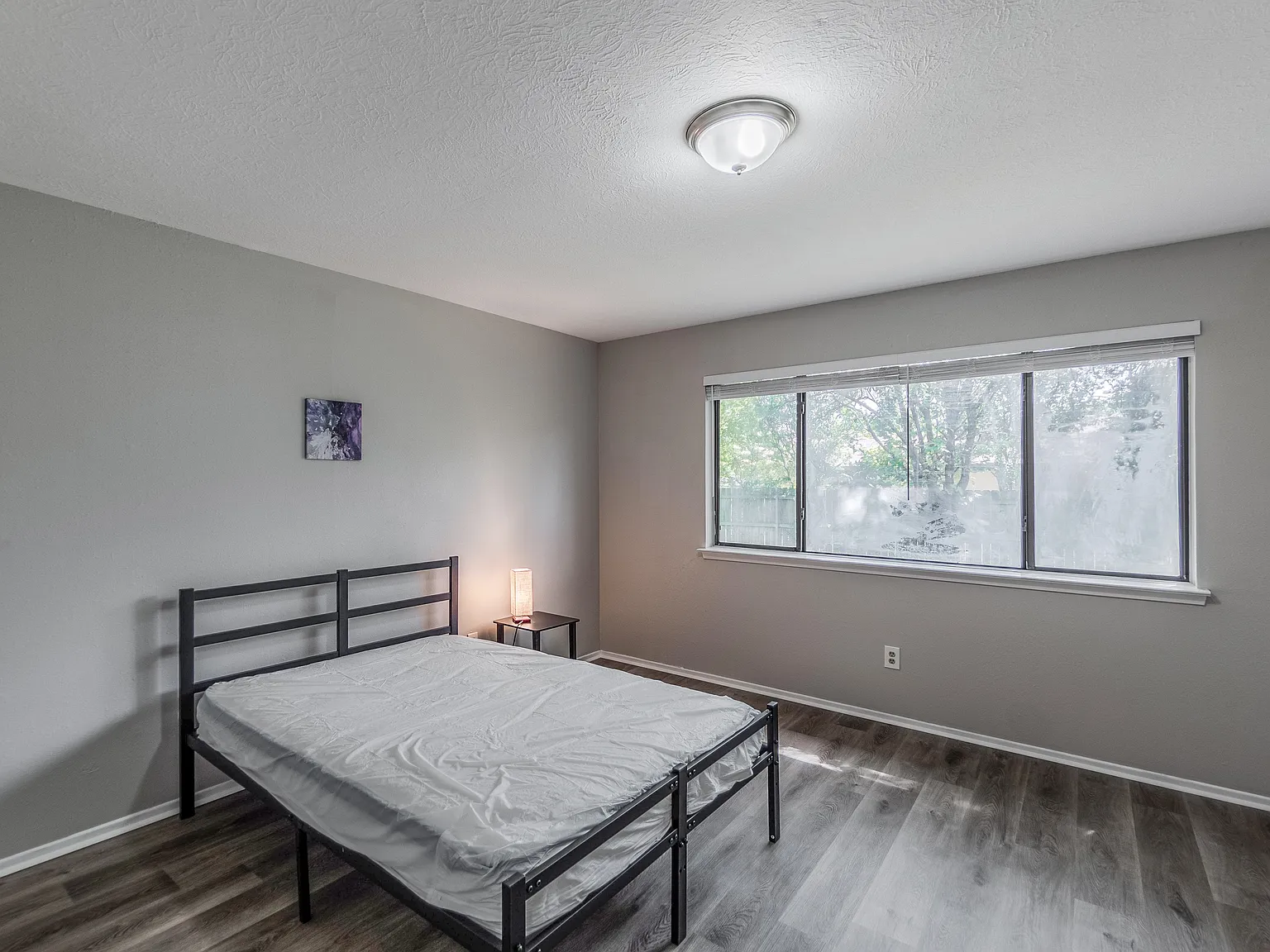 4 bed, 2.0 bath, 1635 sqft, $793 — Photo 2