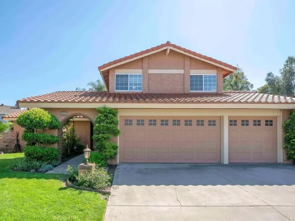 6550 E Edinboro Cir, Anaheim, CA 92807