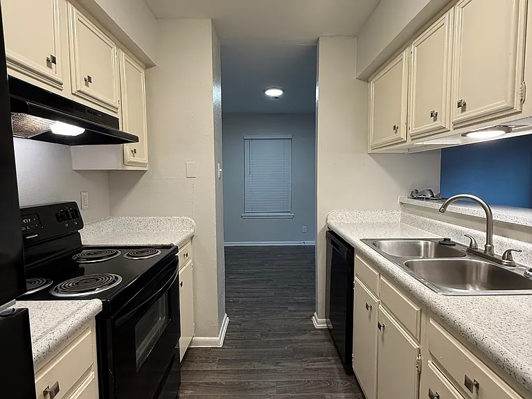 1543 Babcock Rd — Photo 29
