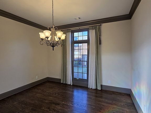 2nd image of 2644 Sophia Way