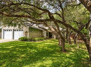 709 Spring Hollow Dr, Leander, TX 78641