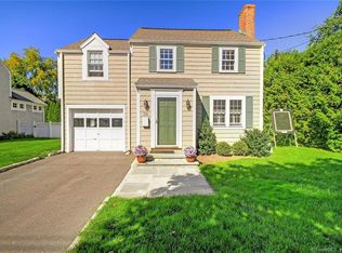 38 Southfield Rd, Fairfield, CT 06824