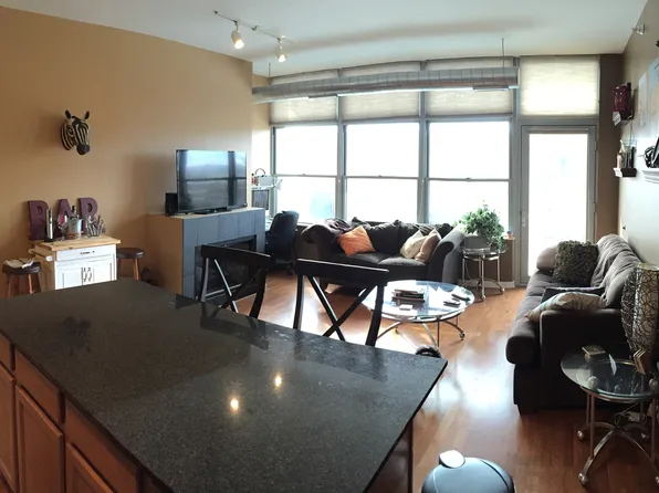 1200 W Monroe St, Chicago, IL