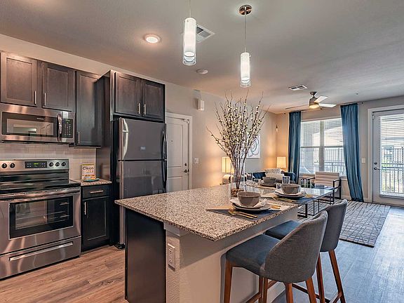 3rd image of 23555 N Desert Peak Pkwy APT 112