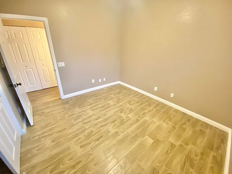 2000 Turquoise Ridge St #204 — Photo 15
