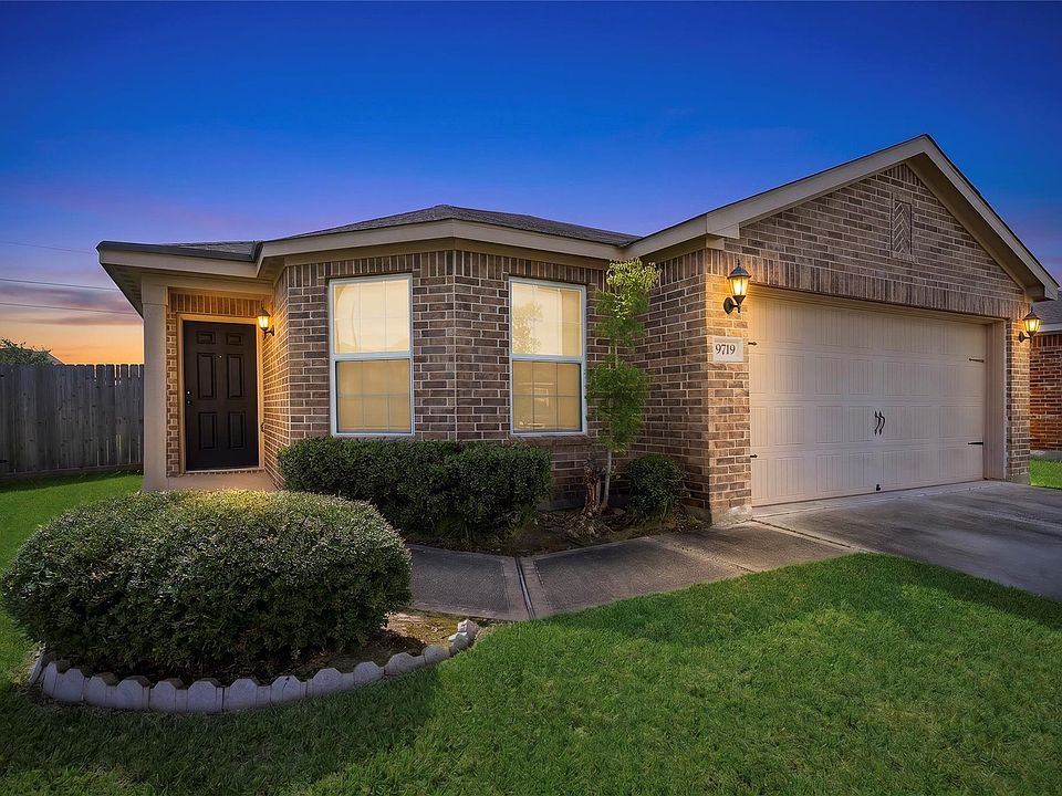 1st image of 9719 Montana Sapphire Ln