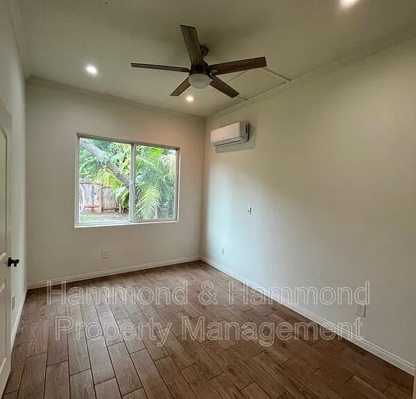4316 Greenbush Ave — Photo 25