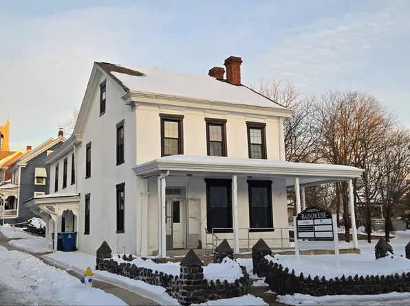 225 N Main St #2, Sellersville, PA 18960