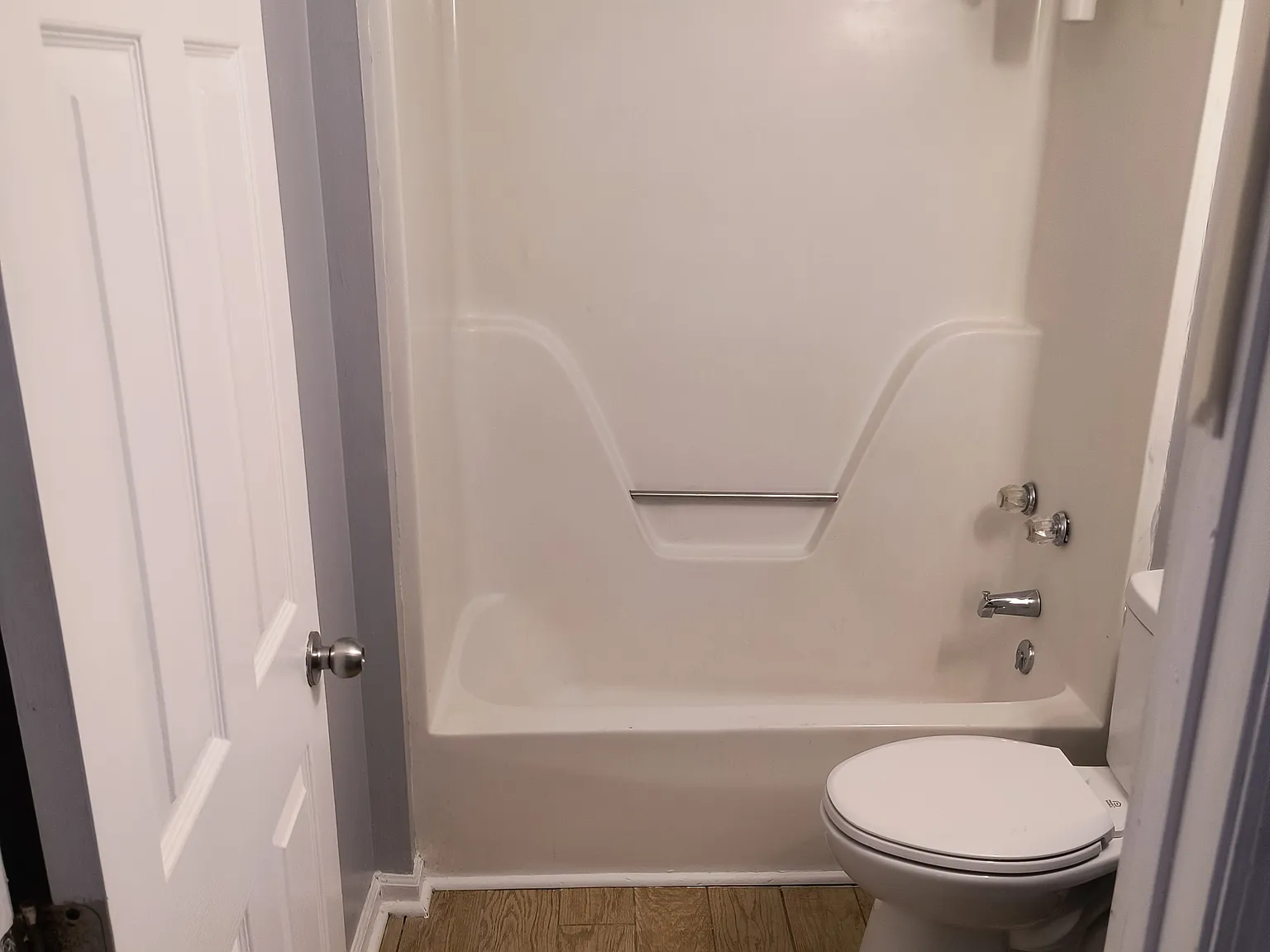 2 bed, 743 sqft, $1,300 — Photo 1