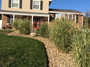 236 Wyngate Rd, Coraopolis, PA 15108