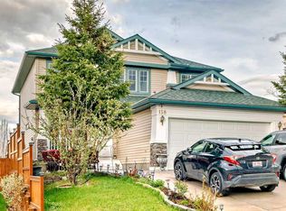 158 W Panamount Dr NW, Calgary, AB T3K5L7