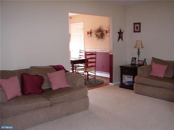 3rd image of 229 Karen Dr