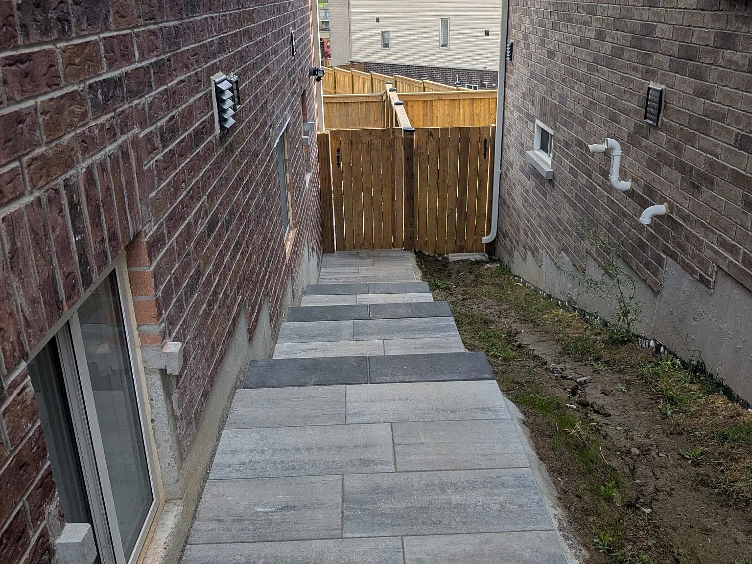 3 bed, $2,500 — Photo 2