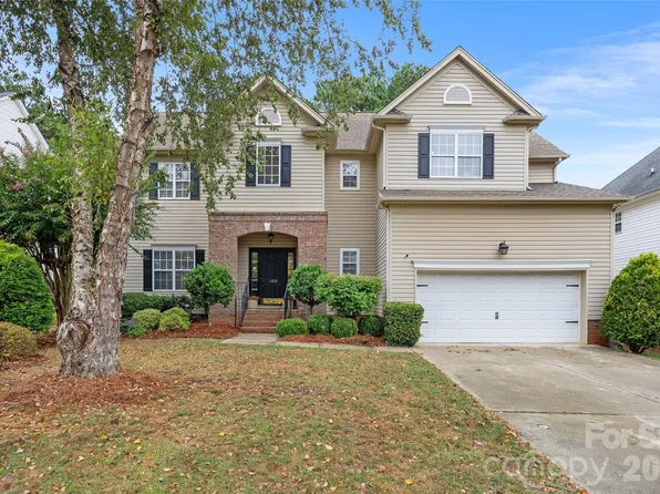 11424 Innes Ct, Charlotte, NC 28277