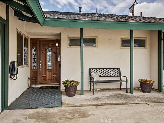 3rd image of 22637 La Paix St