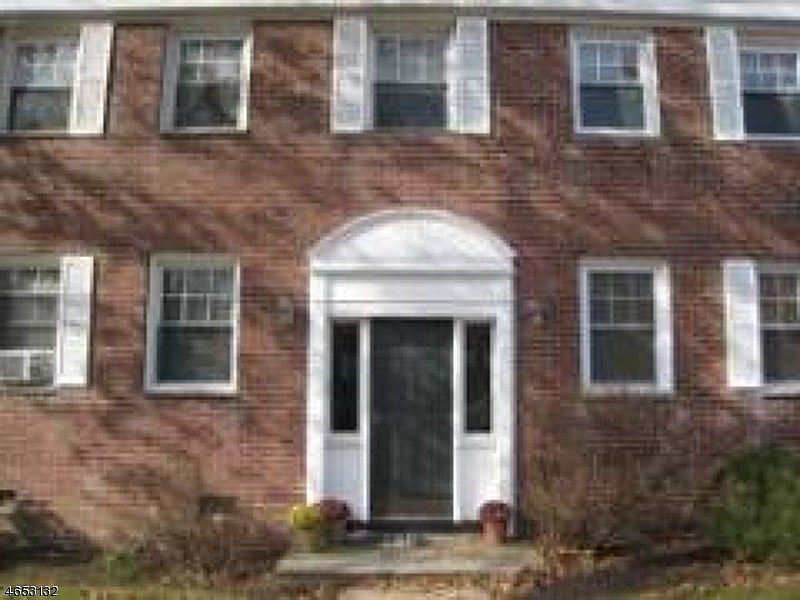 1st image of 349 Bloomfield Ave #141