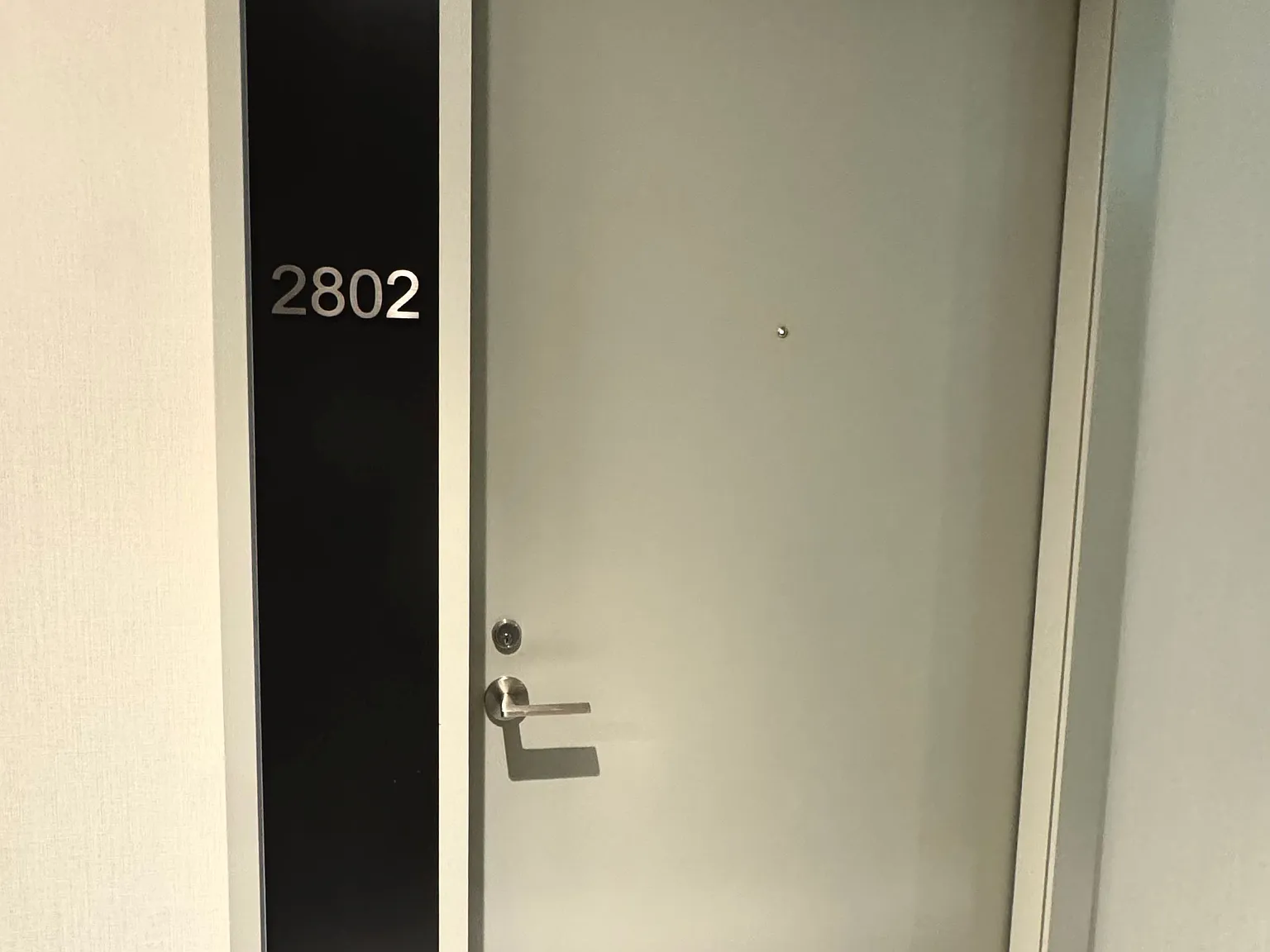 Studio, $2,000 — Photo 2
