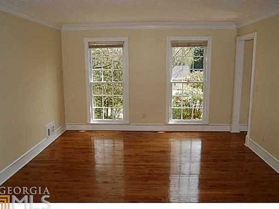 3rd image of 5235 Fox Hill Dr