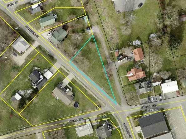 414 Jacksboro St, Ferguson, KY 42533