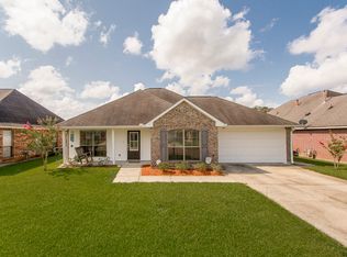26013 Burlwood Ave, Denham Springs, LA 70726