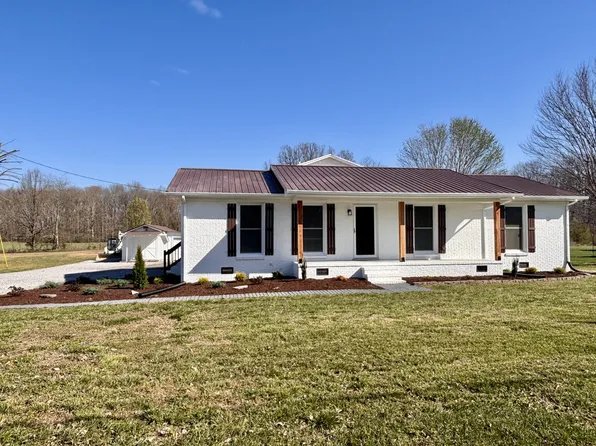 330 Dearman St, Smithville, TN 37166