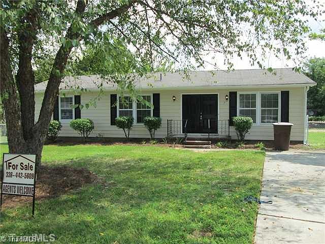 1st image of 7 Suburban Ct