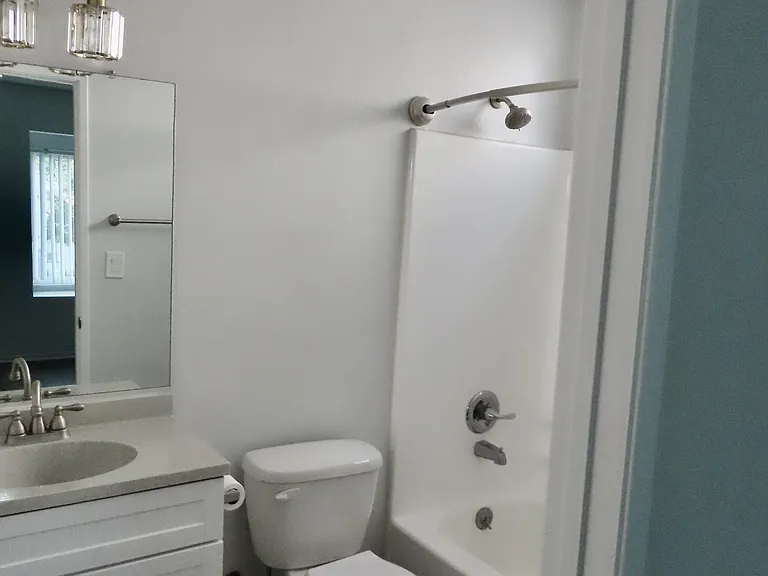 1103 W Angeleno Ave #D — Photo 17