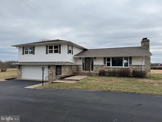 1st image of 3005 Bowers Run Rd