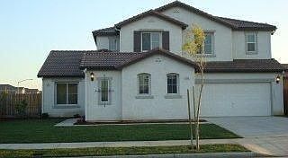 4th image of 904 Lilac Ct