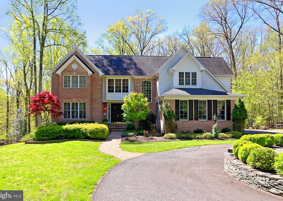 1st image of 5793 Ladues End Ct