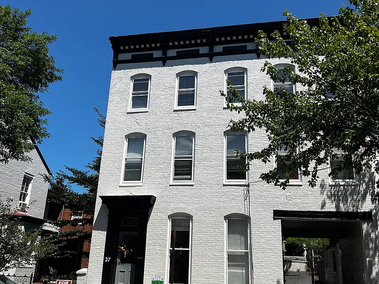 27 E 3rd St #4 — Photo 14