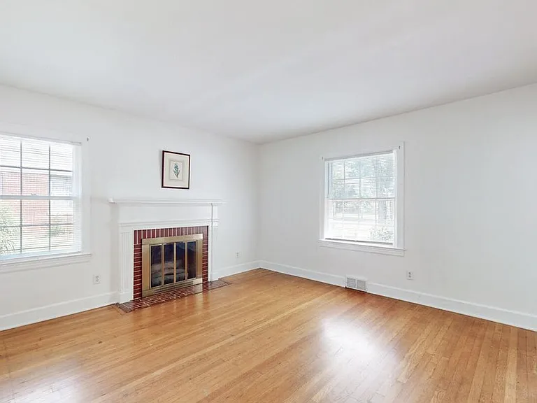 307 Hillsboro Ave #307 — Photo 22