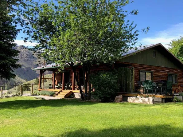 1874 Highway 93 S, Salmon, ID 83467