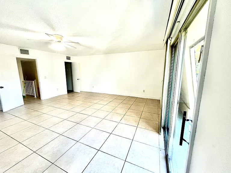 15385 S Dixie Hwy #12 — Photo 10