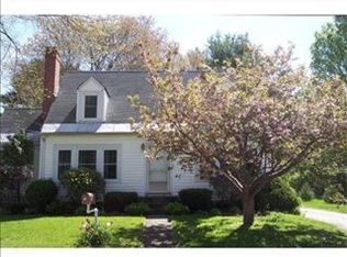 24 Thayer St, Amherst, MA 01002