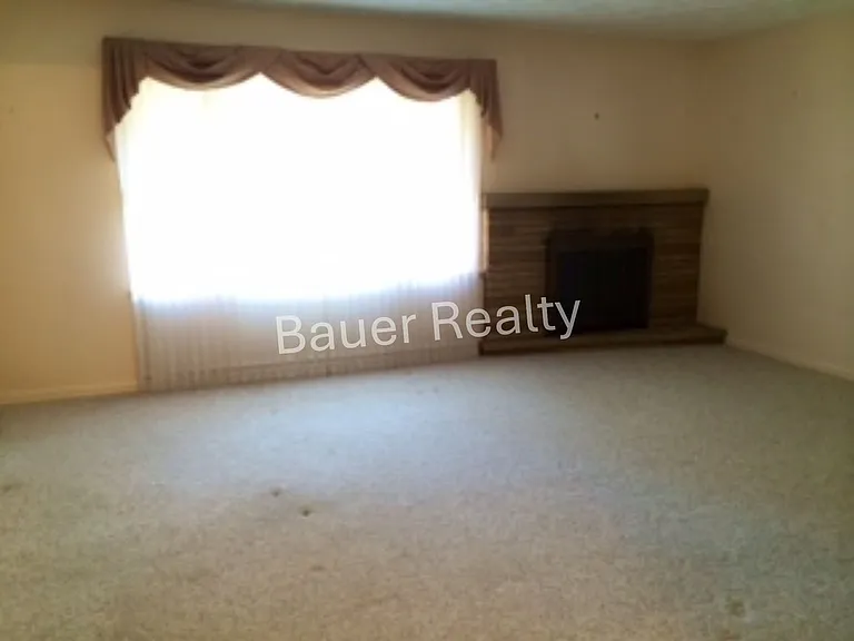 1111 Hale Ave — Photo 2