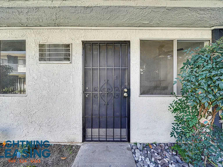 Langdon Capri — Photo 6