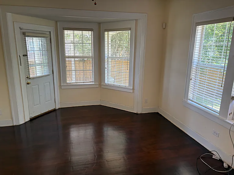 4214 Central St — Photo 15