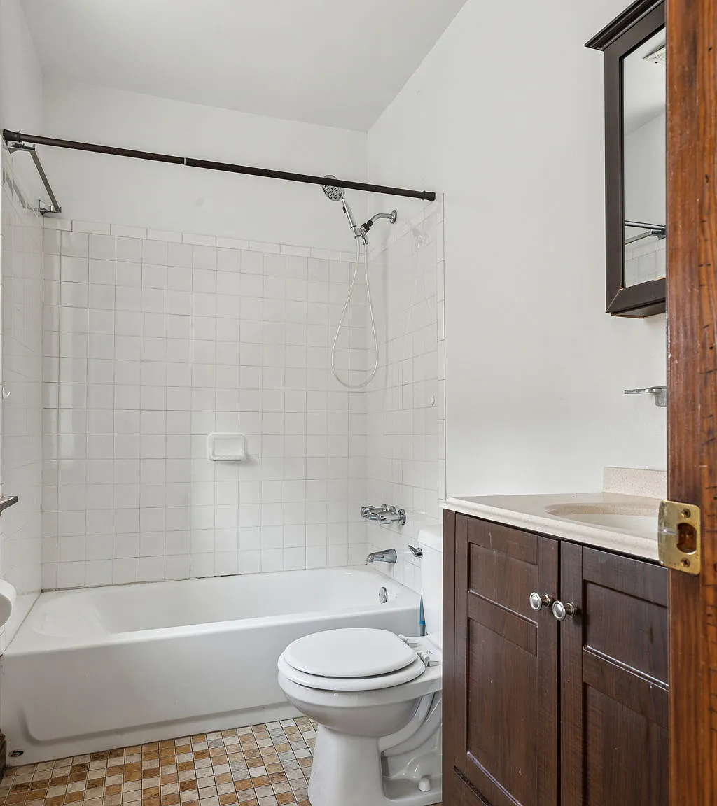 1 bed, $900 — Photo 3