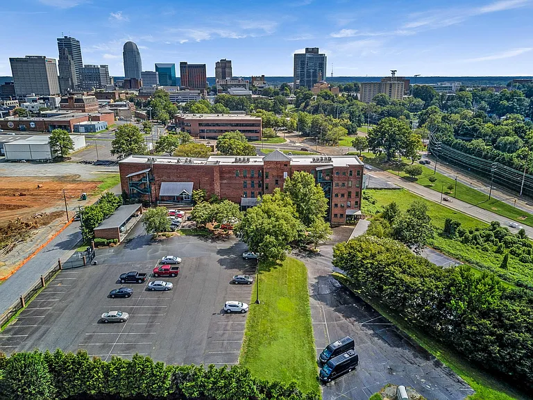 836 Oak St #500 — Photo 46