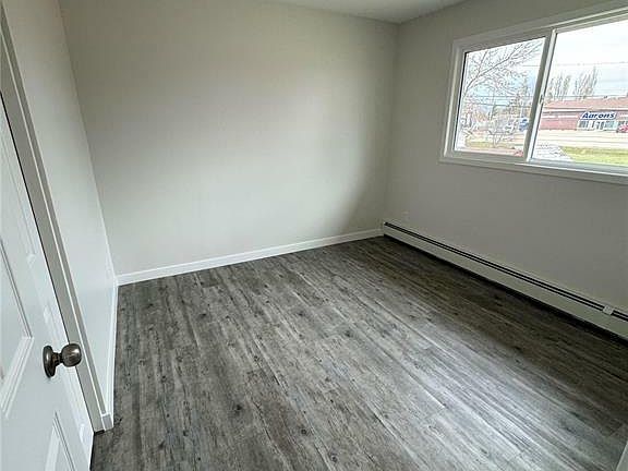 2nd image of 2062 99th St